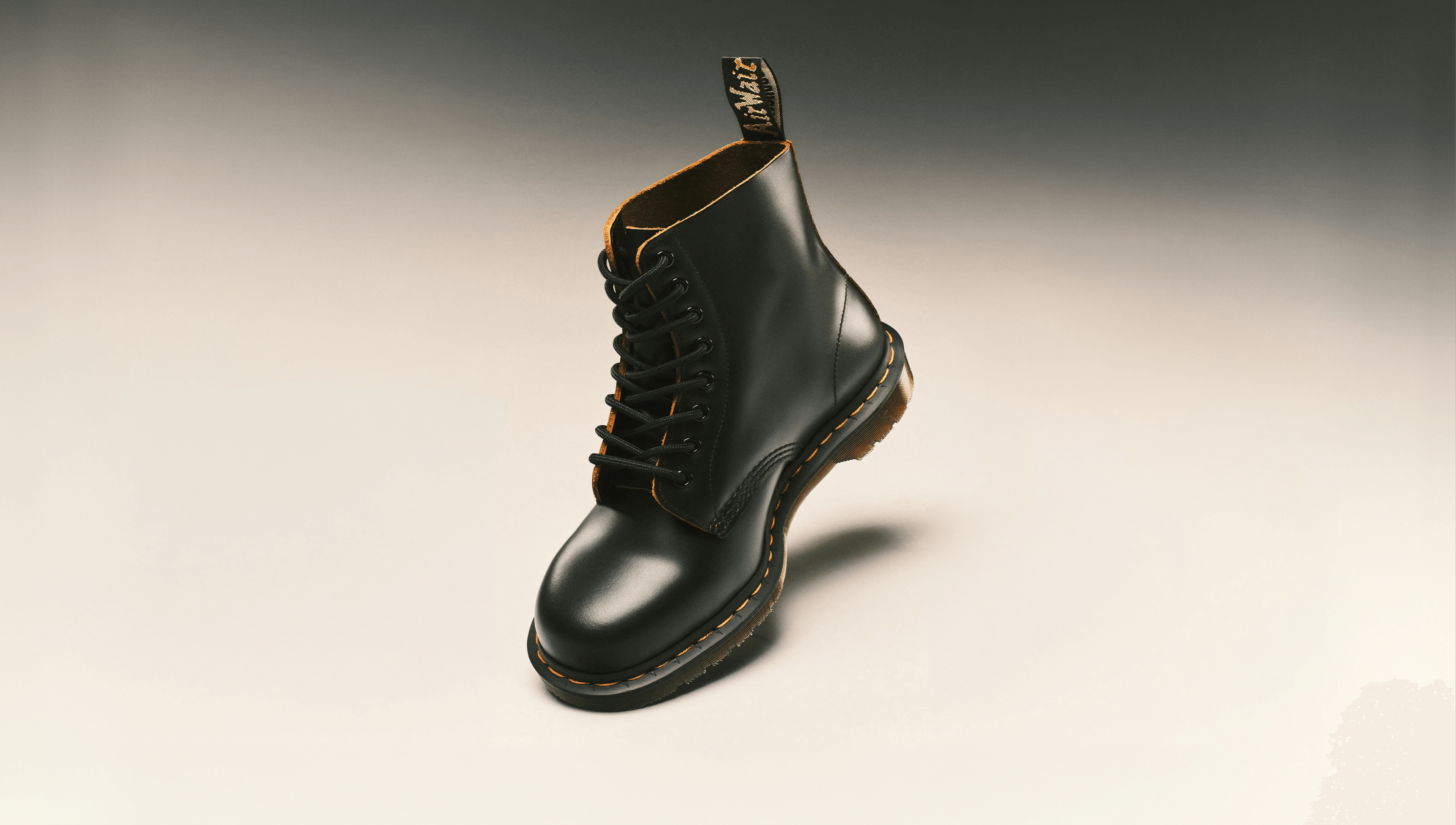 Dr Martens iconic 1440 boot